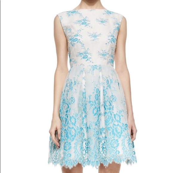 alice and olivia fila lace dress